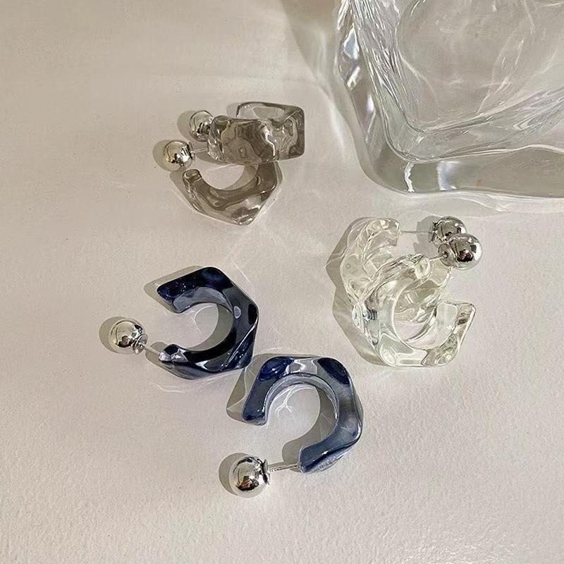 1 Pair Korean Trendy Acrylic C-Shaped Hoop Earrings, Youthful, Stylish & Exquisite Personalized Design Earrings For Women view 5