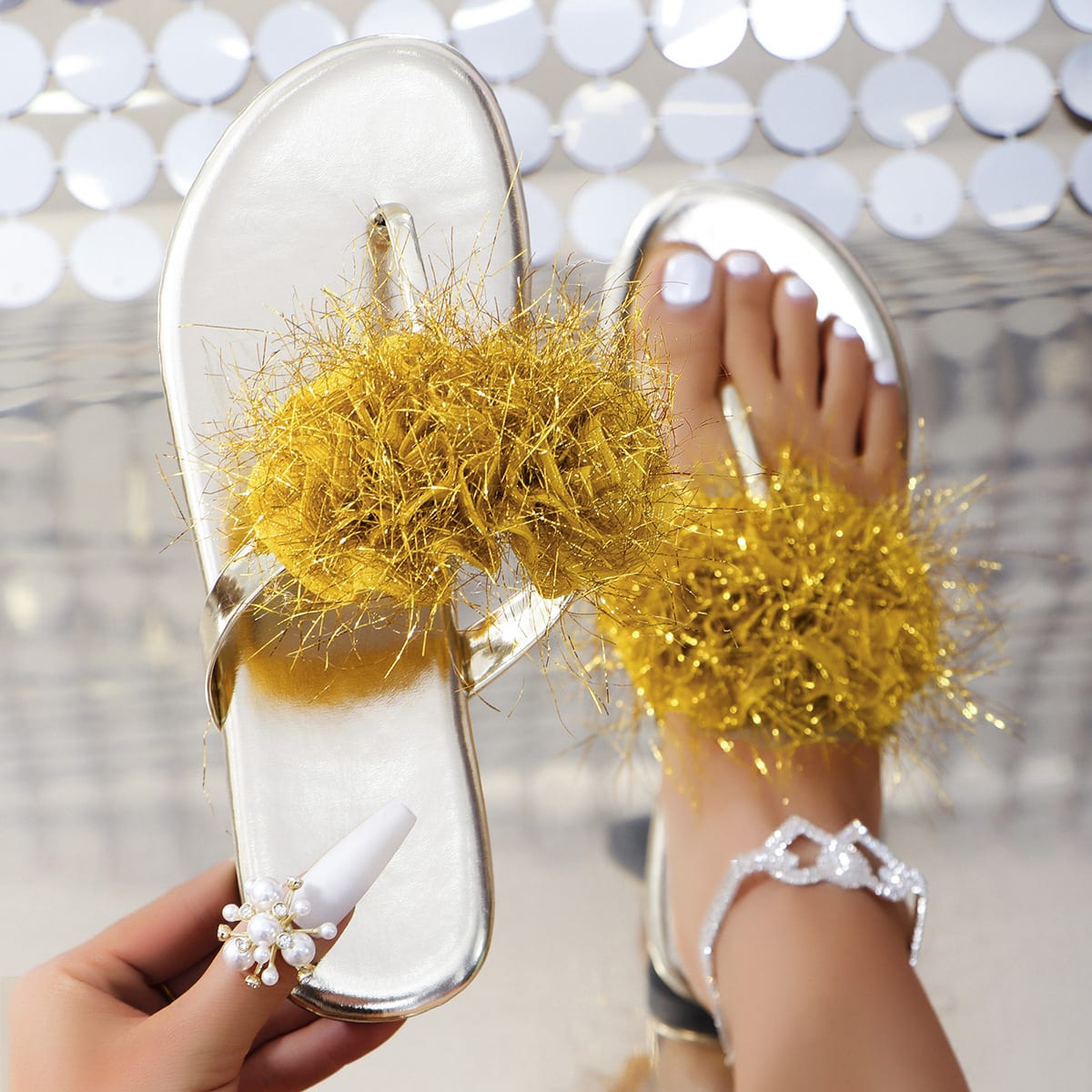 Flower Sequined Thong Sandals Summer Outdoor Comfortable Flip-flops Slippers New Fashion Flat Beach Shoes view 5