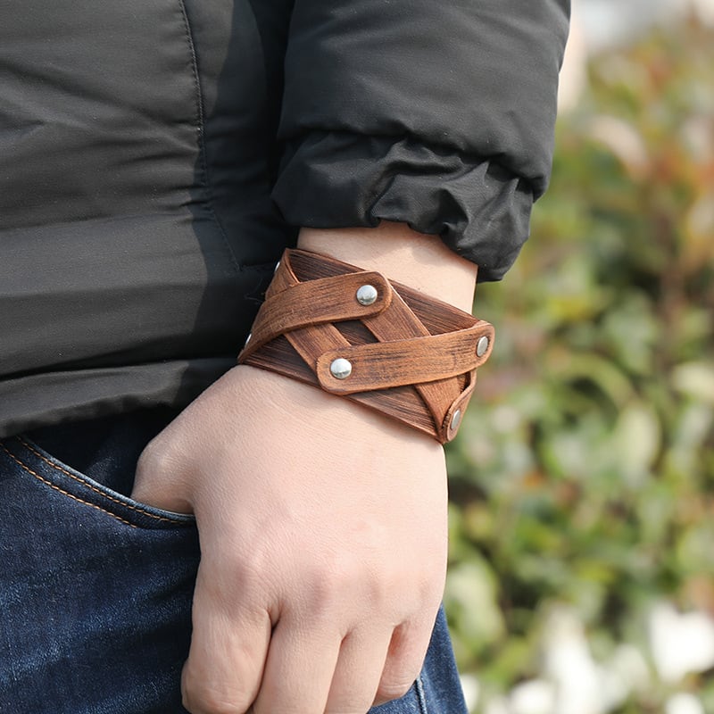Simple Retro And Old Multi-layer Leather Bracelet view 3