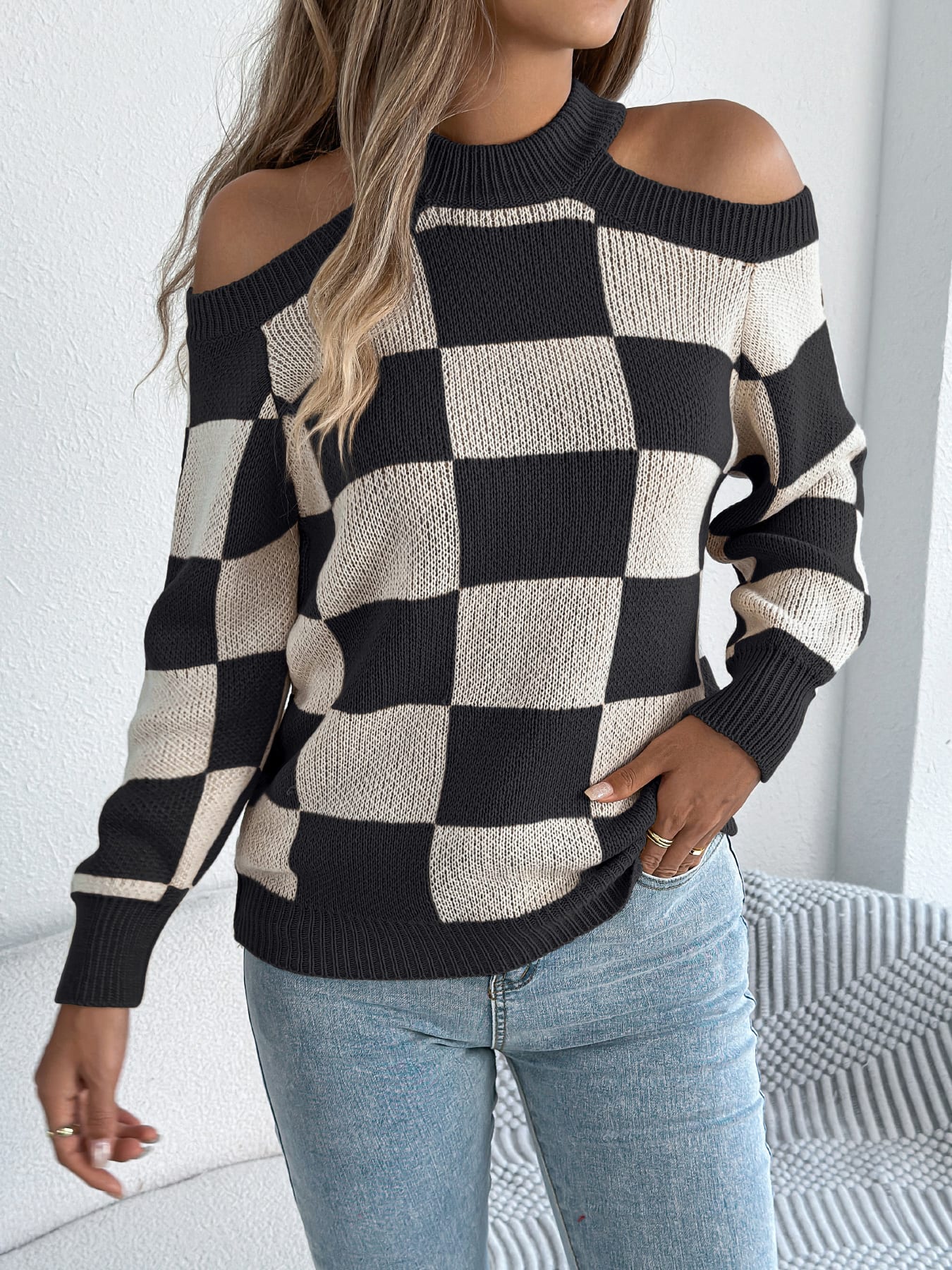 Women's Off-Shoulder Color-Blocked Plaid Lantern Sleeve Sweater view 5