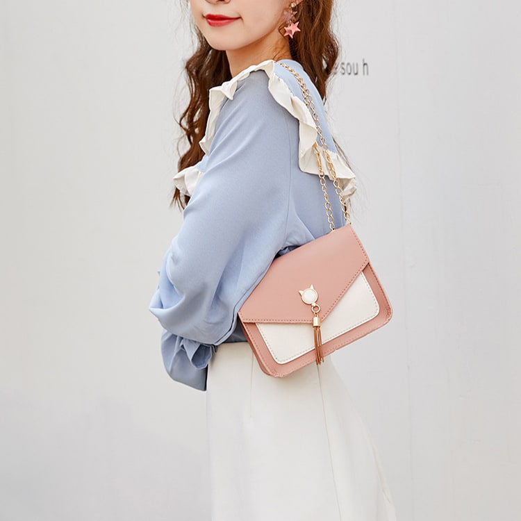 Small Messenger Bag New Sweet And Cute Cat Tassel Decoration Chain One Shoulder Small Square Bag Casual Messenger Bag view 7