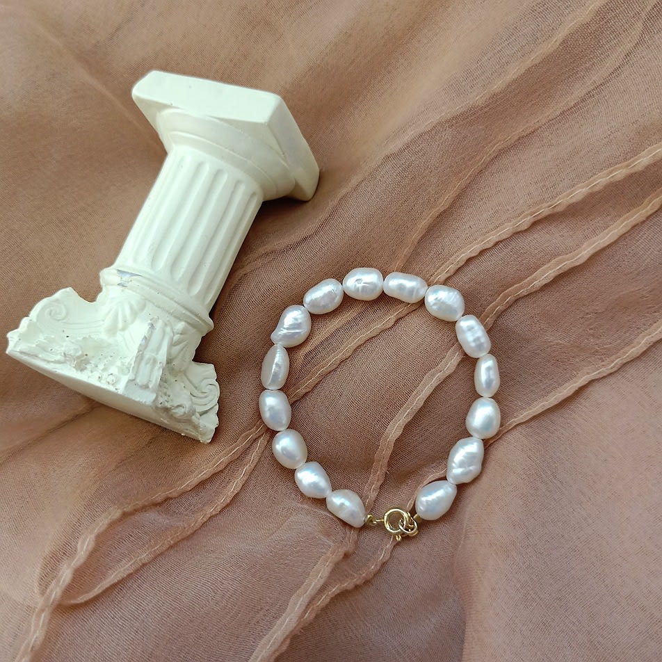 Natural Freshwater Baroque Shaped Pearl Bracelet view 2