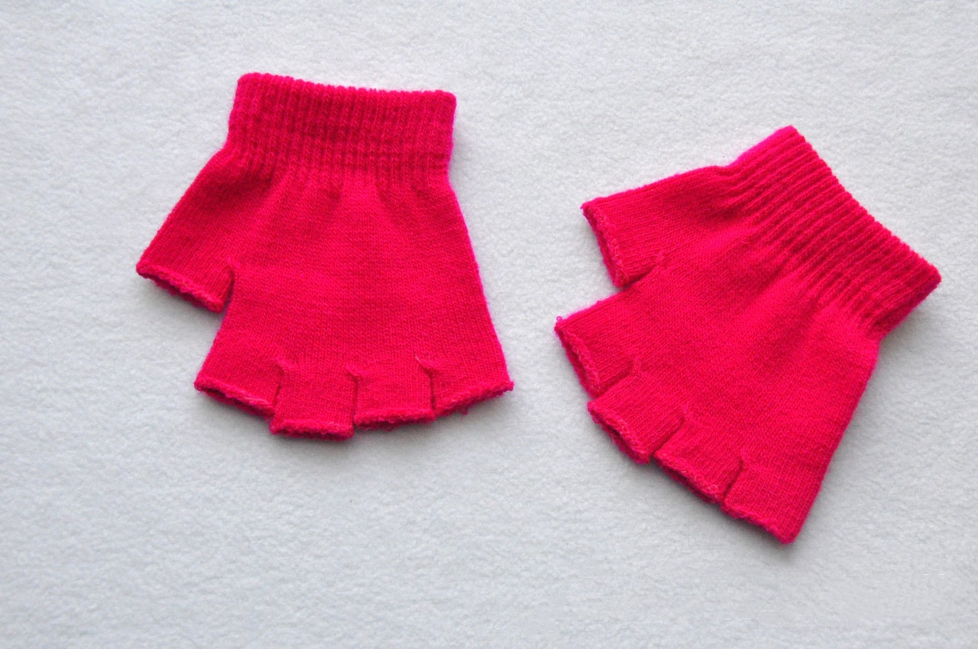 Children's Solid Color Needle Warm Half-finger Gloves view 13