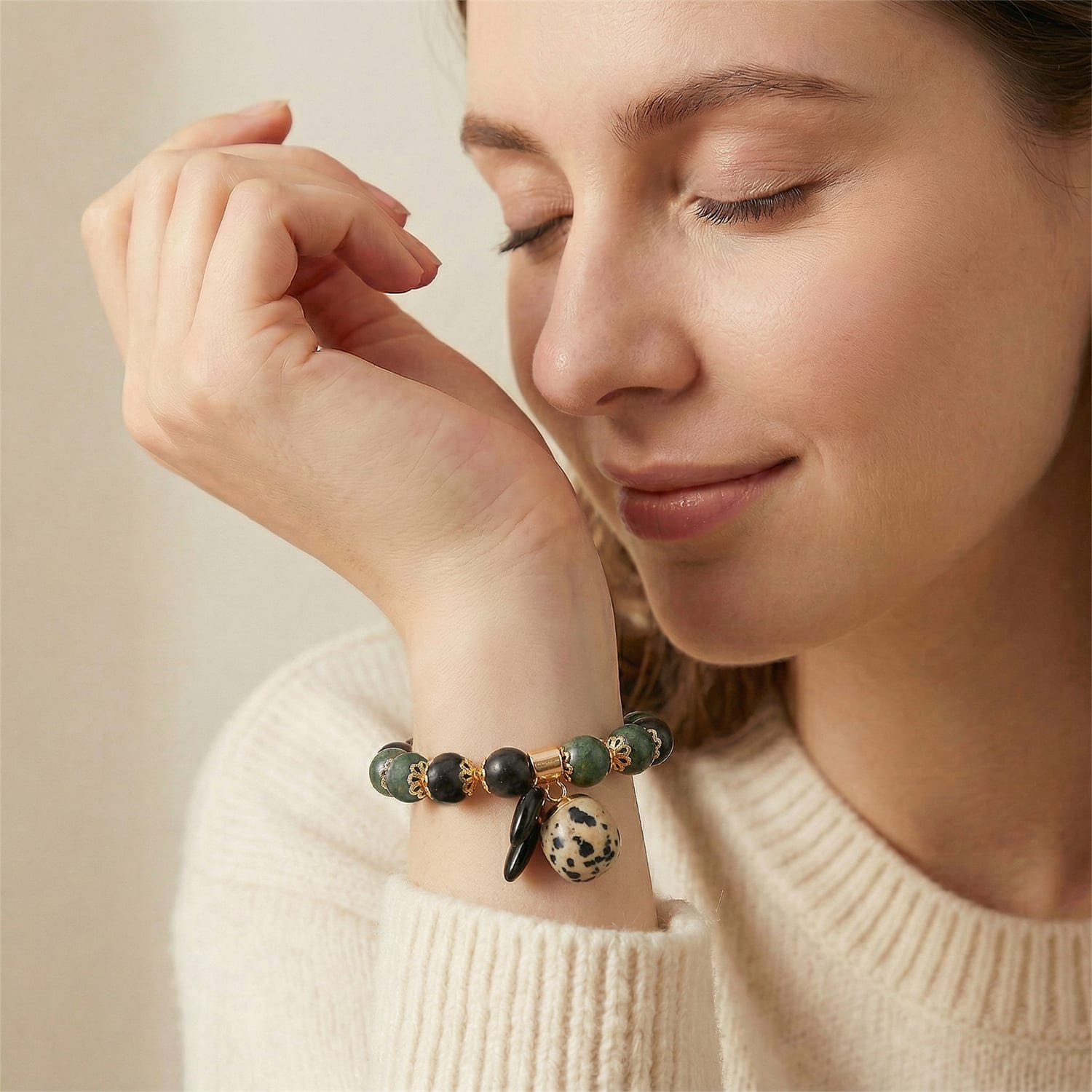 Bracelet view 9