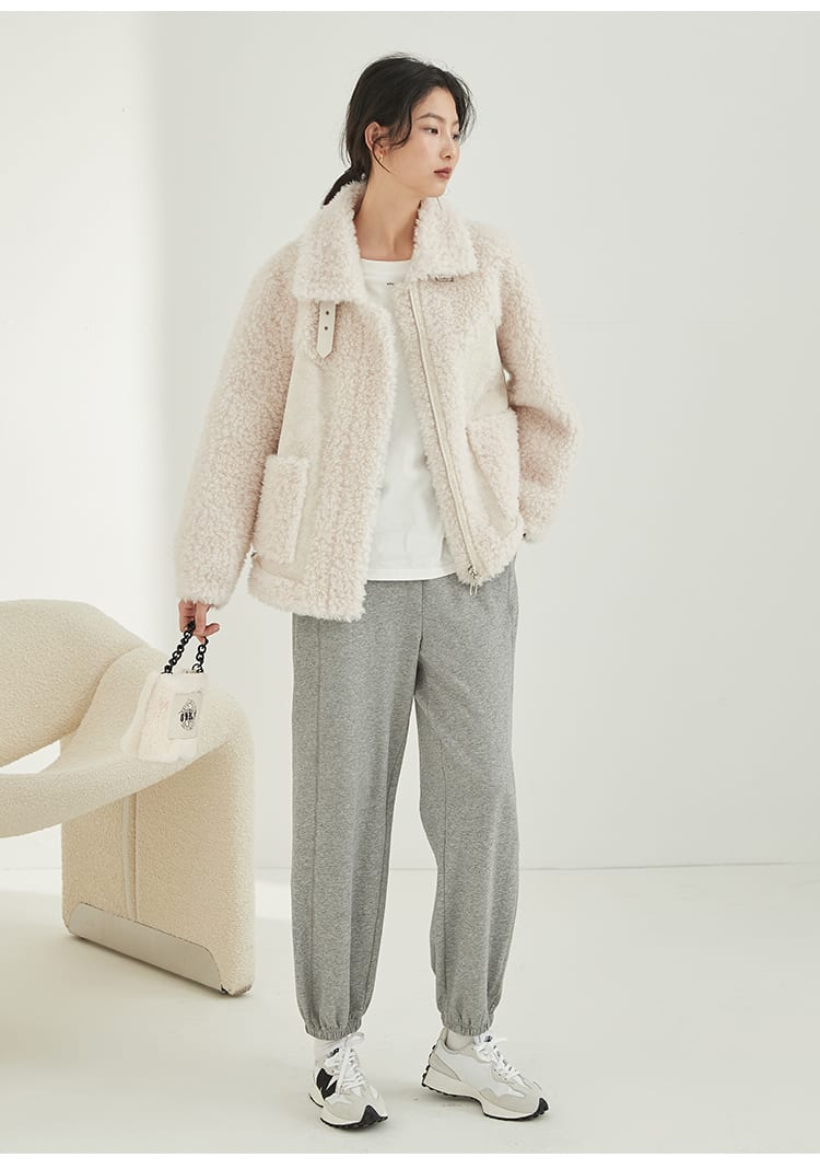Women's Loose And Fashionable Sheep Shearling Coat view 6