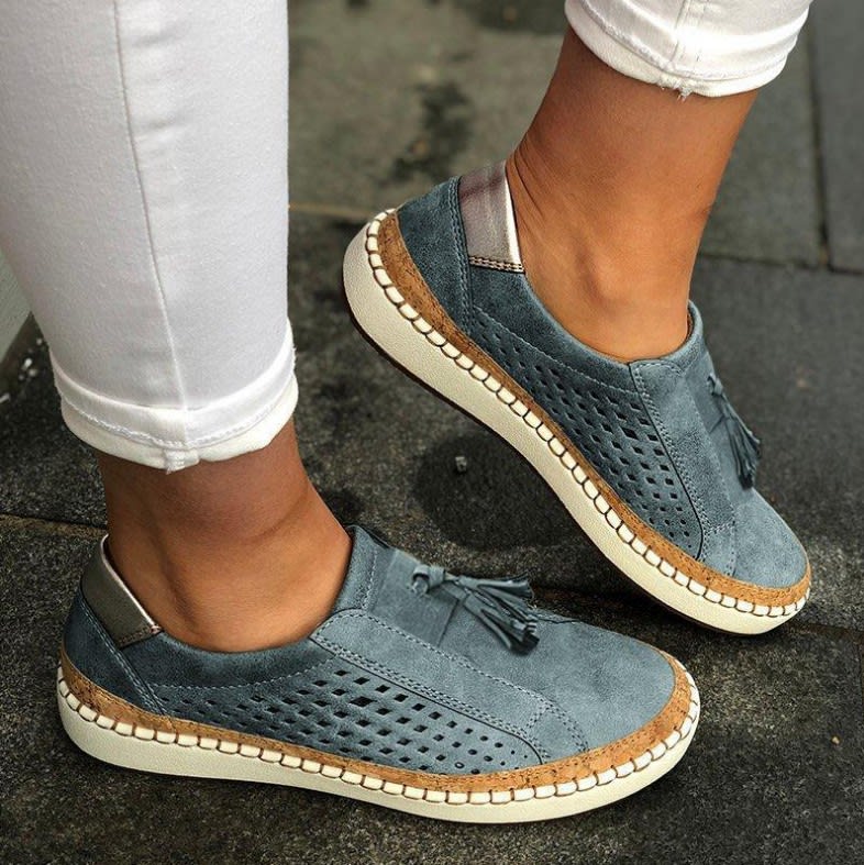 Large Size Women Couple Canvas Shoes Plus Size Women view 2