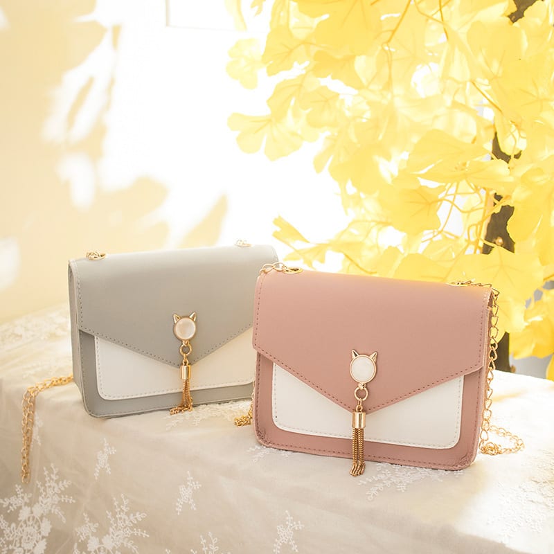 Small Messenger Bag New Sweet And Cute Cat Tassel Decoration Chain One Shoulder Small Square Bag Casual Messenger Bag view 5