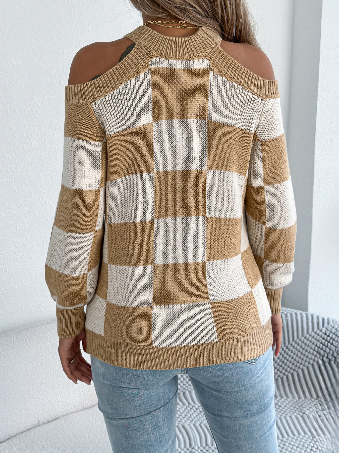 Women's Off-Shoulder Color-Blocked Plaid Lantern Sleeve Sweater view 11