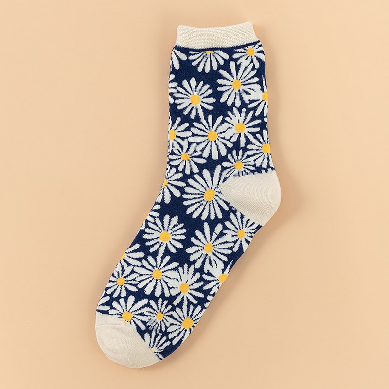 Winter Creative Small Daisy Flower Women's Socks view 10