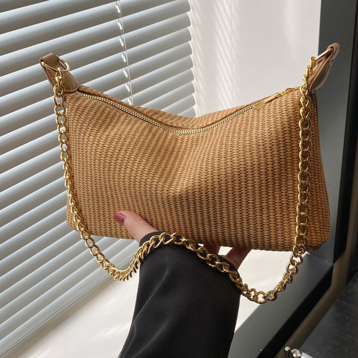 French Simplicity All-match Shoulder Messenger Bag view 5