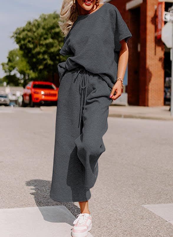 Solid Color Texture Casual Fashion Women's Wear Short-sleeved Trousers Two-piece Set view 9