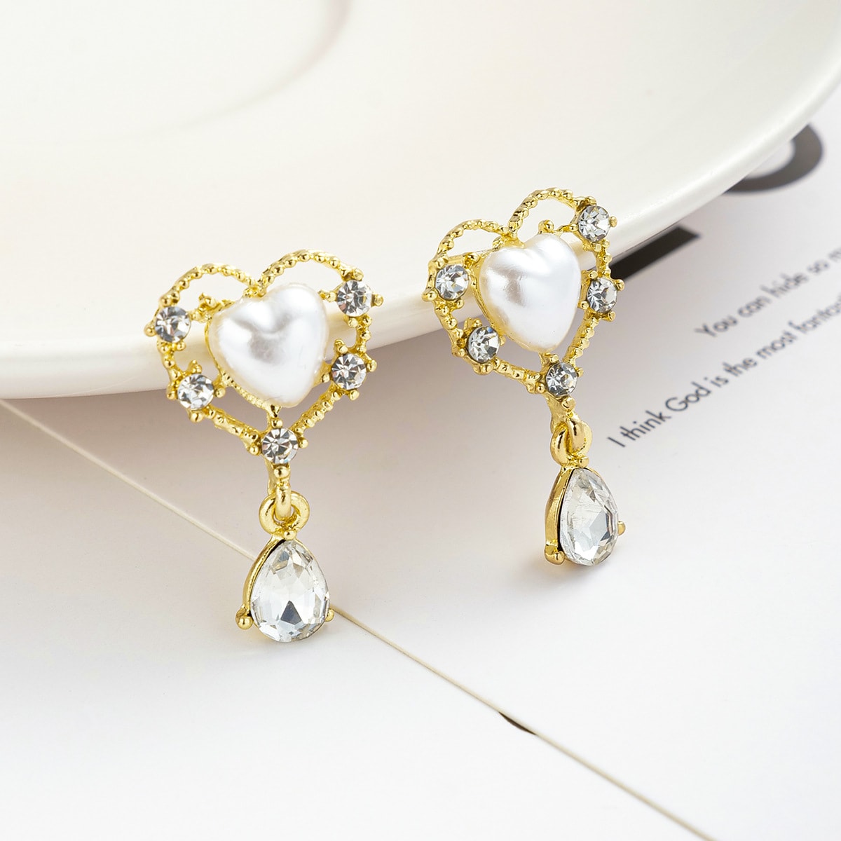 Simple Vintage Pearl Love Heart Stud Earrings view 1