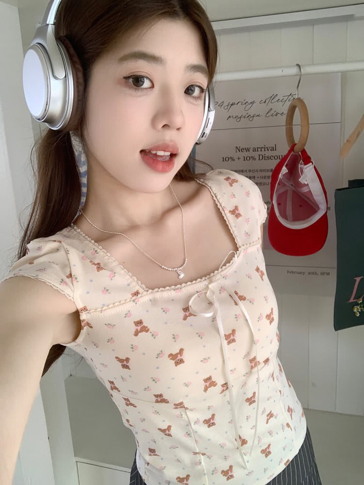 Women's Summer Slim Fit Niche Chic Square Collar Short Sleeve T-shirt Top view 15