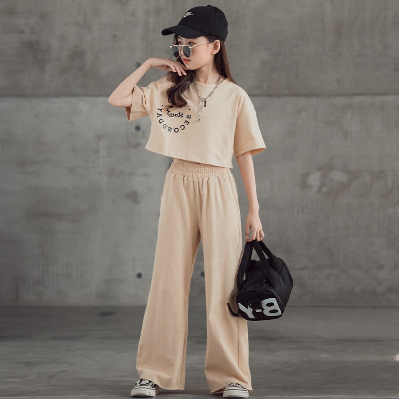 Straight-leg Short Sleeve Printed T-shirt Wide Leg Pants Suit view 4