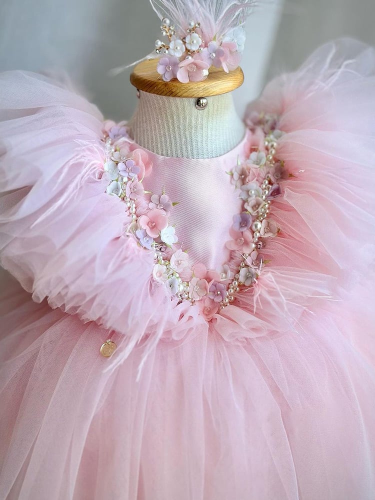 Year-Old Beaded Flower Princess Dress Girls' Veil Dress Sweet view 2