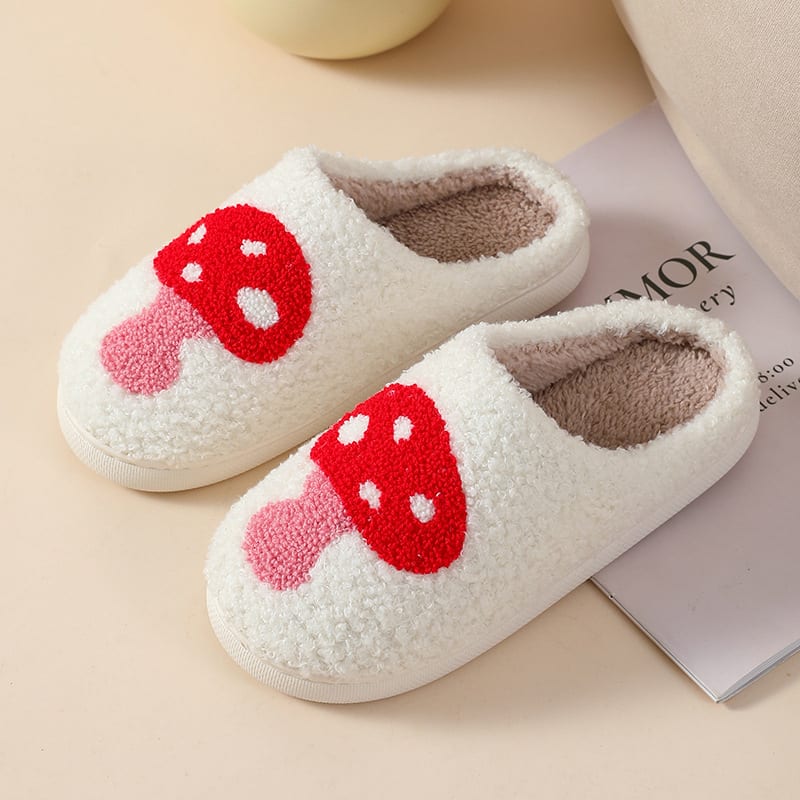 Plush Home Slippers Cartoon Love Style view 4