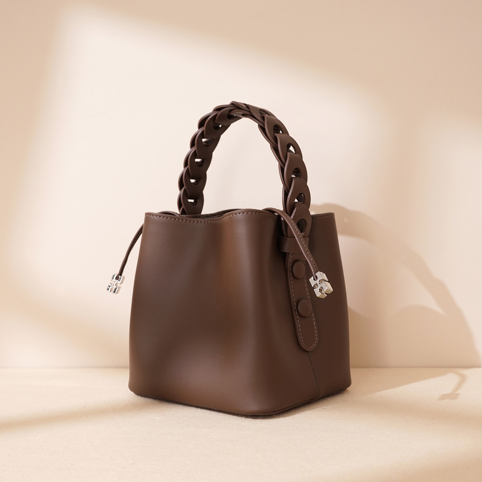 Hand-woven Fashion Mini Cross Body Bucket Bag view 6