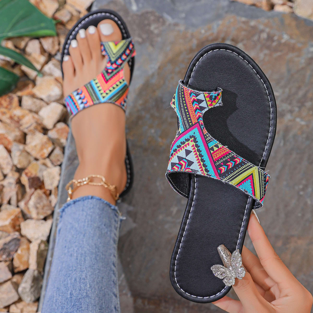 Plus Size Printed Ethnic Style Casual Toe Covering Flip-flops view 18