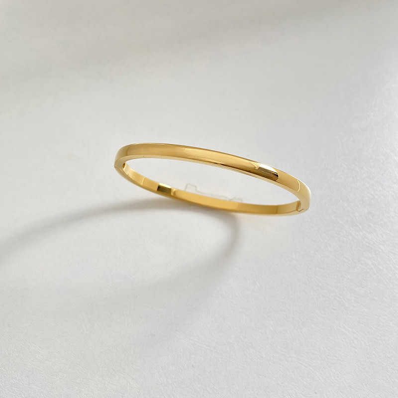 Retro Minimalistic Buckle Simple Bracelet Gold Bracelet view 5