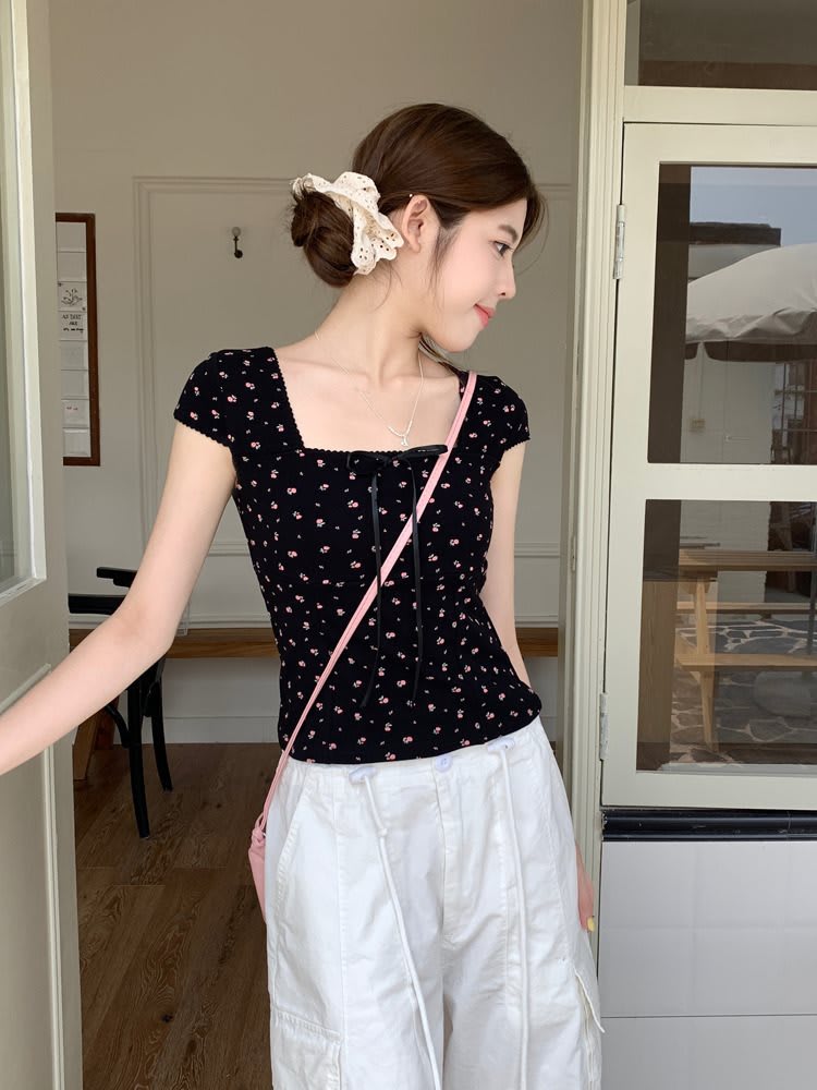 Women's Summer Slim Fit Niche Chic Square Collar Short Sleeve T-shirt Top view 8