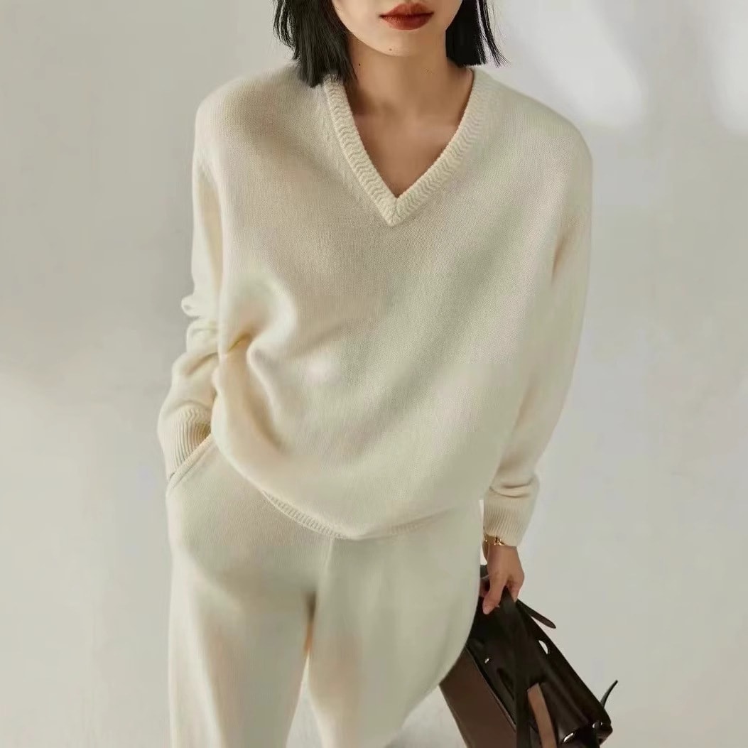 Women's V-neck Sweater Knitted Bottoming Shirt view 8