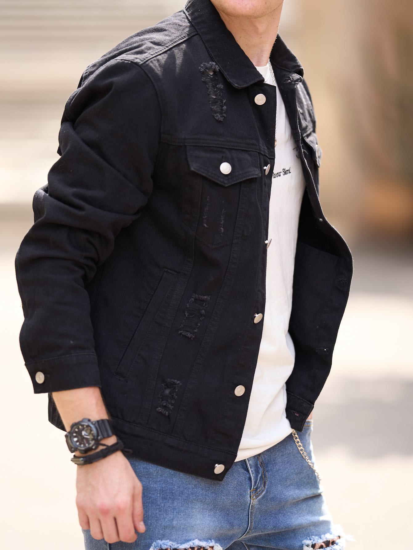 Spring And Autumn Men's Casual Jacket Youth Slim Fit Fashion Ripped Denim Coat view 3