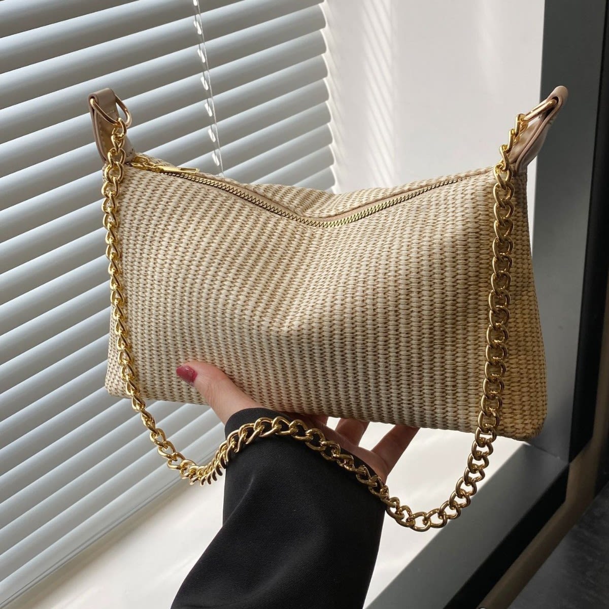 French Simplicity All-match Shoulder Messenger Bag view 4