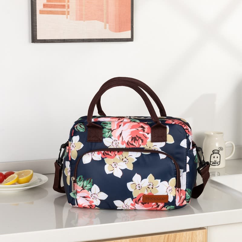 Oxford Cloth Insulation Portable Lunch Bag Outdoor view 10