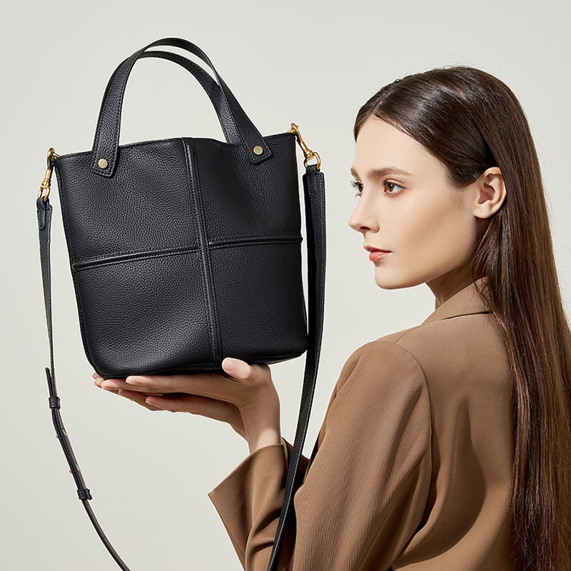 Women's Elegant One-shoulder Crossbody Bag view 8