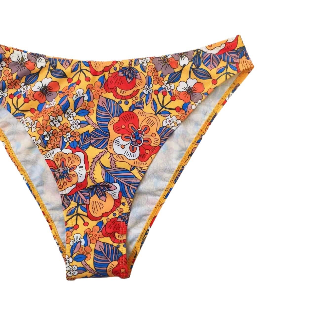 Plus Size Floral Print Strap Women's Bikini Swimsuit view 3