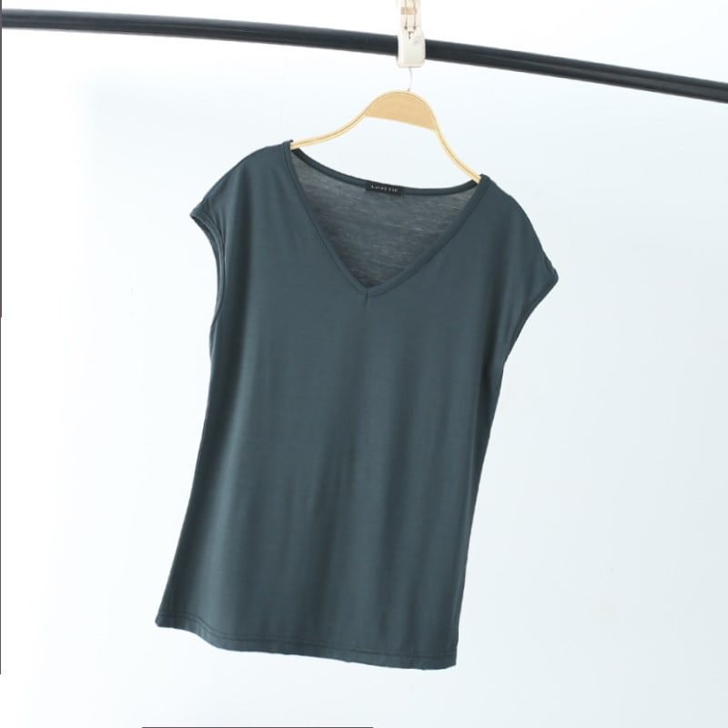 Solid Color And V-neck Sleeveless Loose Women's T-shirt Casual Bottoming Shirt Inner Wear Blouse view 30
