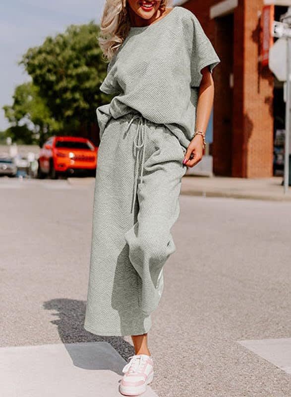 Solid Color Texture Casual Fashion Women's Wear Short-sleeved Trousers Two-piece Set view 16