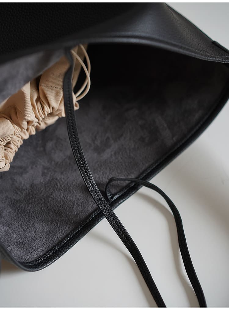 Large Capacity Solid Color Simple Lychee Pattern Bucket Bag view 3