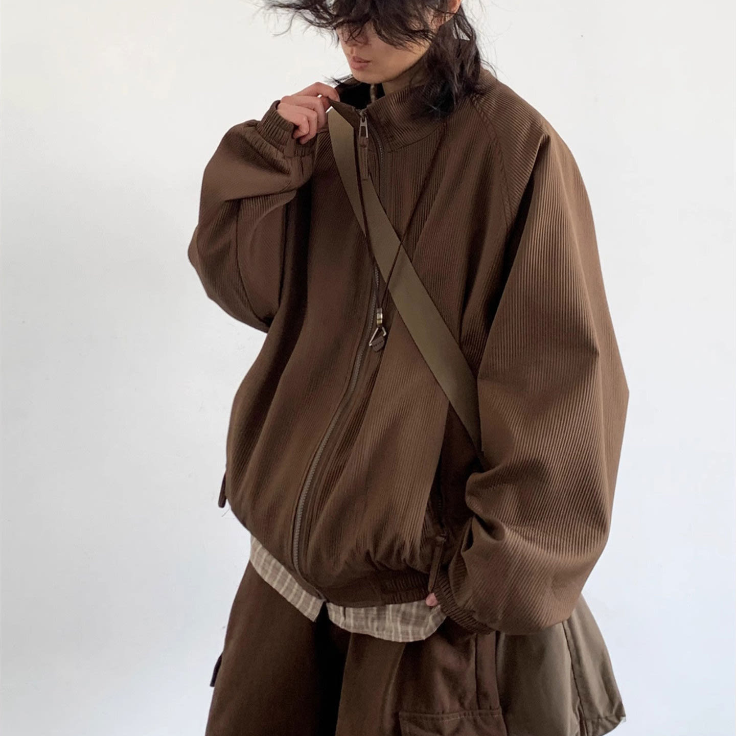 Japanese-style Retro Loose Lapel Raglan Sleeve Zipper Jacket view 16