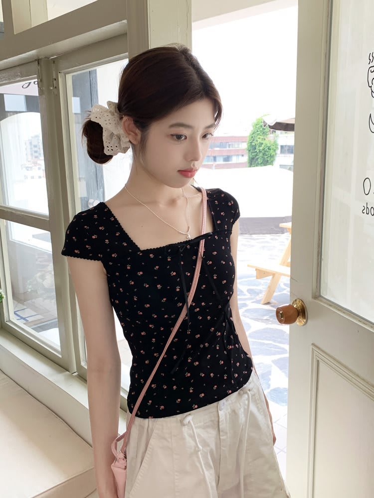 Women's Summer Slim Fit Niche Chic Square Collar Short Sleeve T-shirt Top view 28