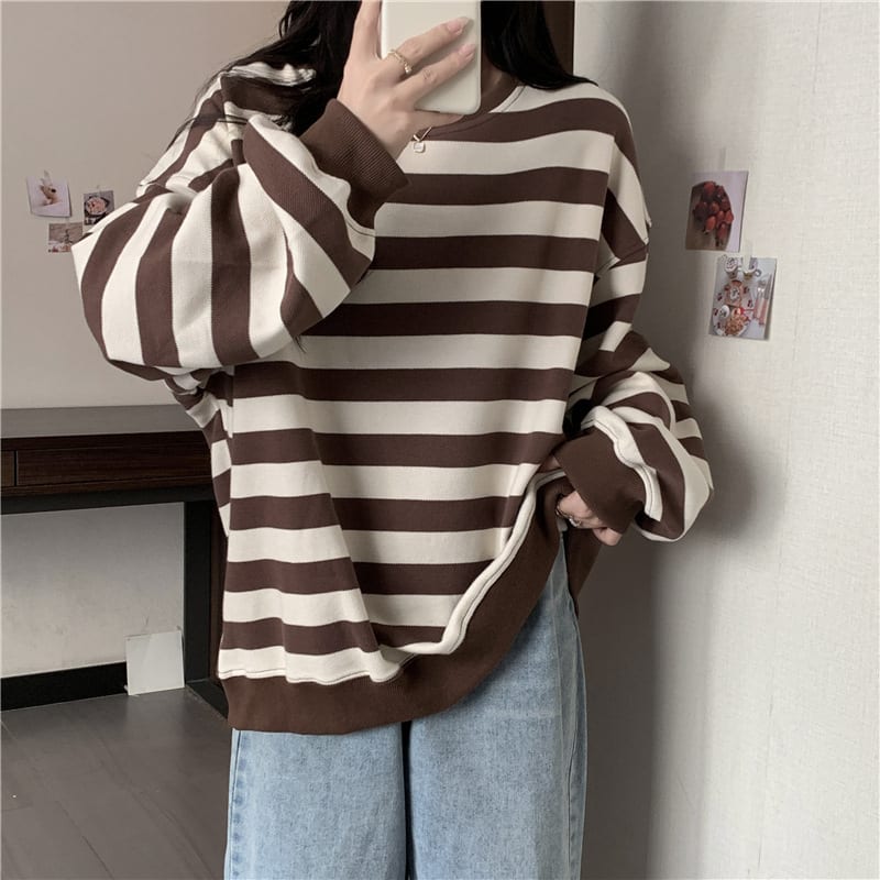 Retro Printed Crew Neck Sweatshirt Women view 20