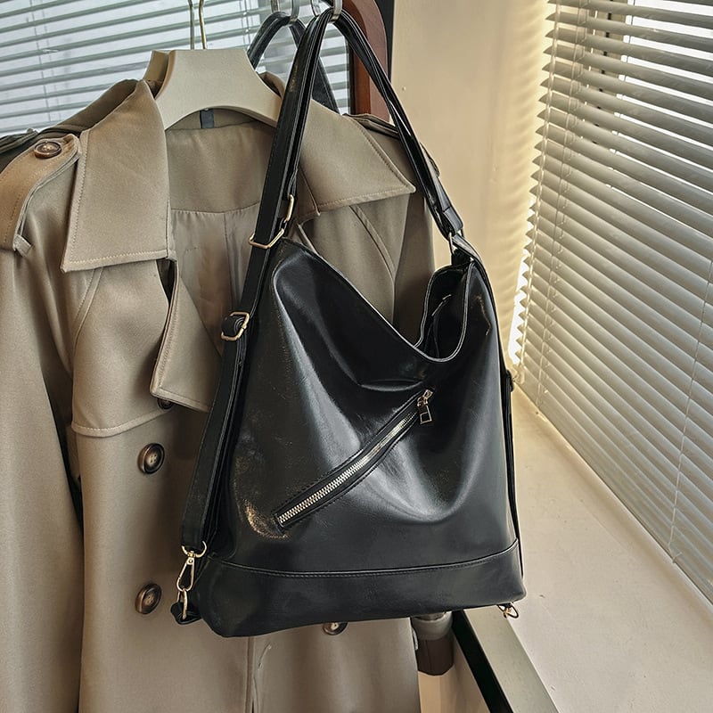 Retro Commuter Texture Large Capacity Korean Style Messenger Bag view 4