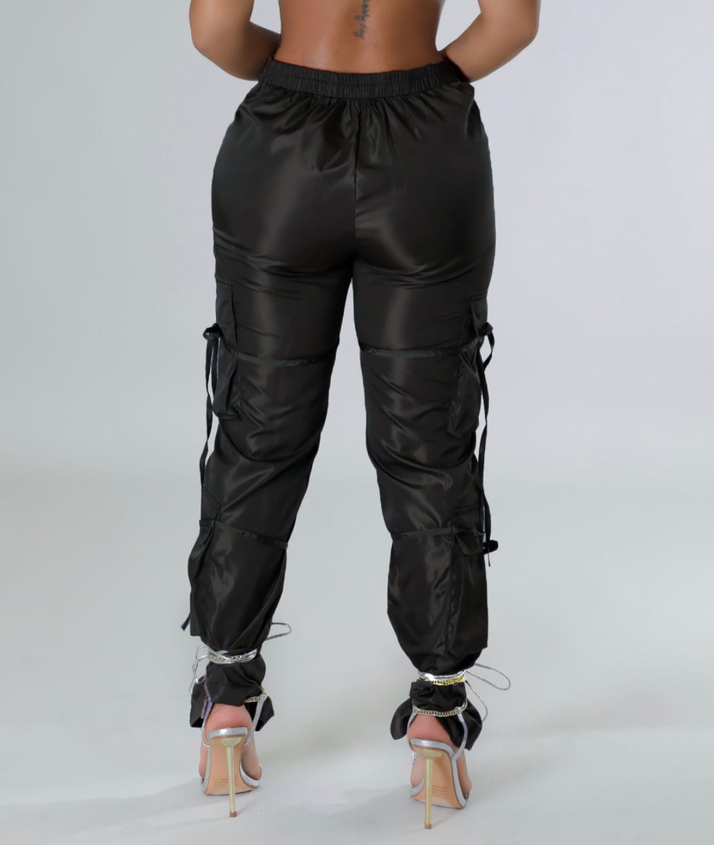 Women's Zipper Closure Strap Solid Color Green Casual Trousers view 23