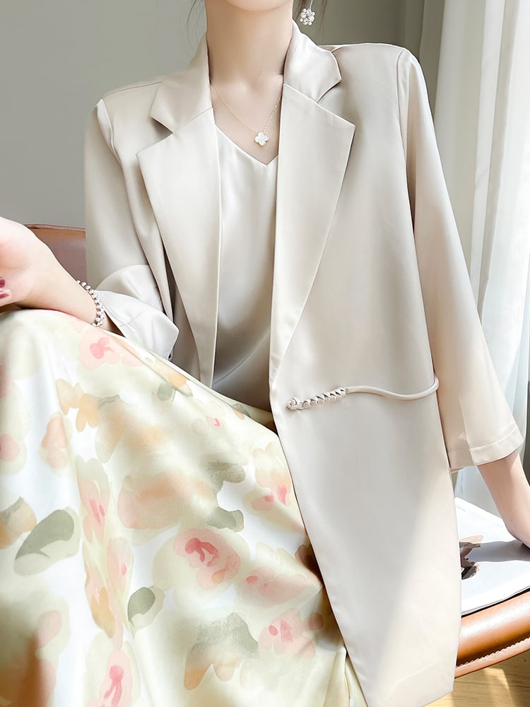Spring And Summer V-neck Loose Suit Women view 2