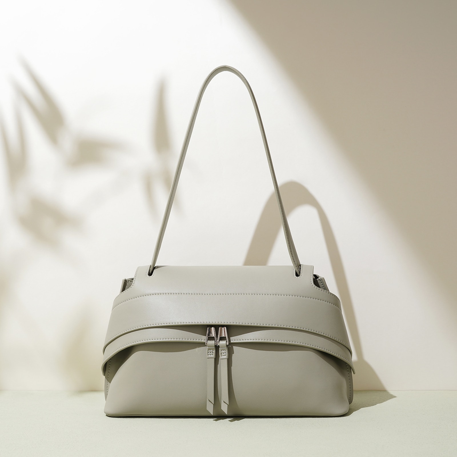 Design Handbag Versatile Travel Saddle Crossbody Bag view 5