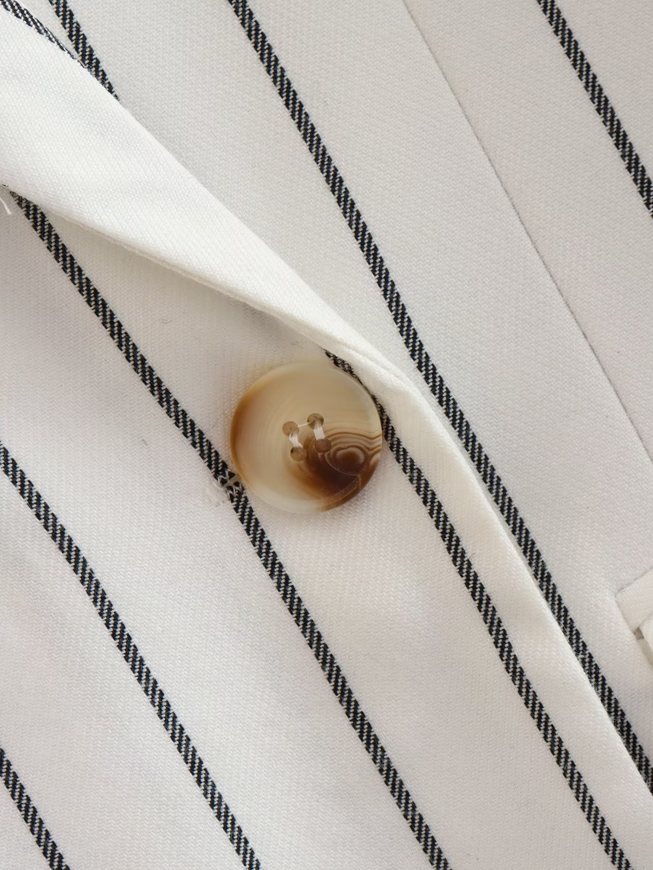 European And American Style Casual Loose Striped Commuter Suit Jacket view 5