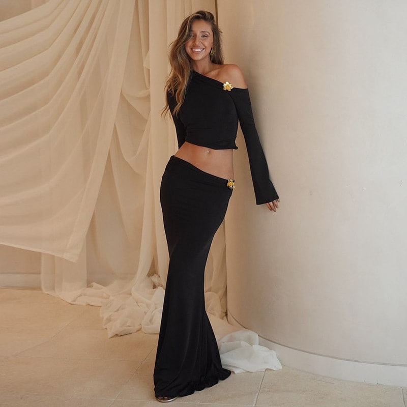 Sexy Slim Oblique Shoulder Skirt Suit With Flower Fashion Bell Sleeve Long Sleeve Top And High Waist Long Skirt Women Clothing view 3