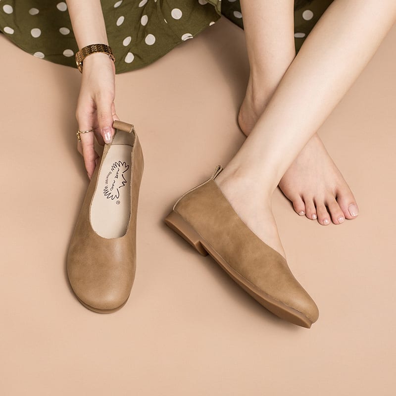 Women's Cowhide Solid Color Slip-on Flat Shoes view 2