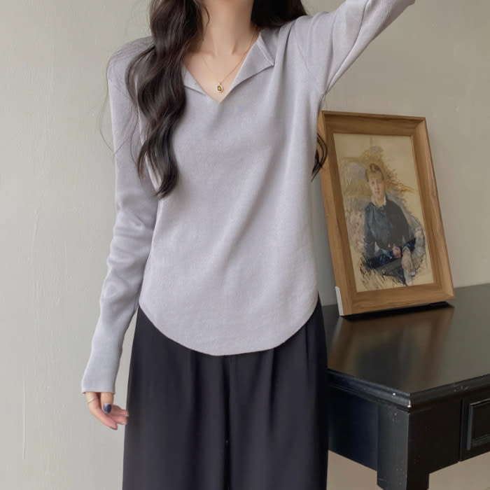 Fall V-neck Knitwear Women's Design Sense Niche Long-sleeved Top view 6
