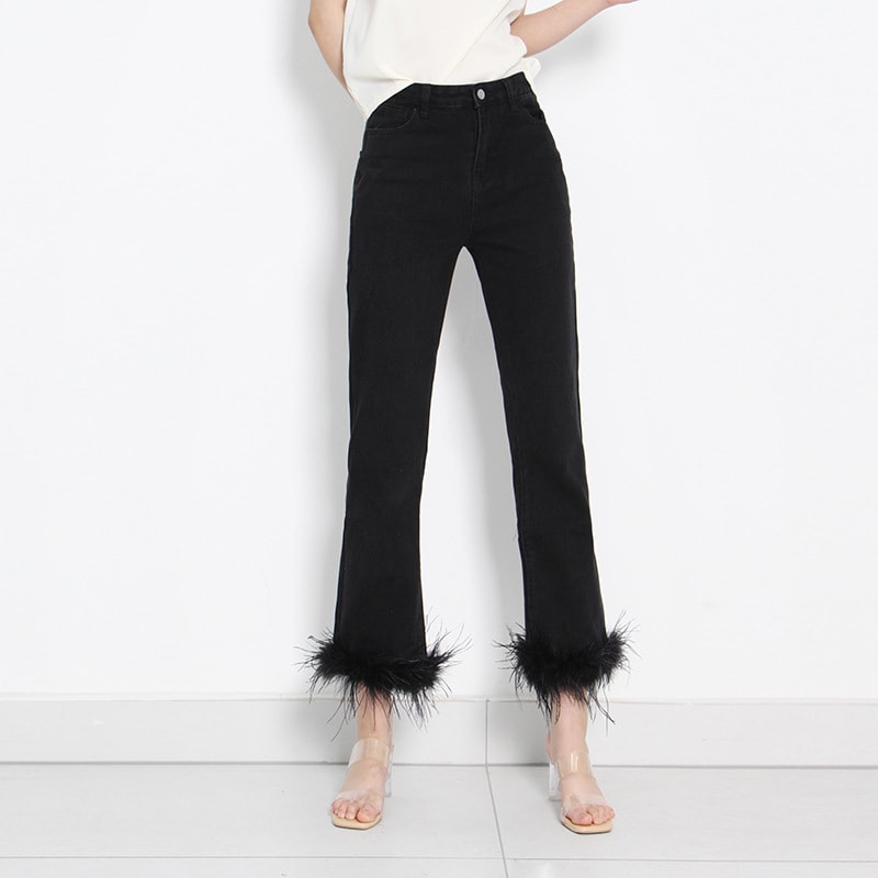 Simple Cropped Fashion Trousers Ostrich Feather Stitching Design For Women view 4