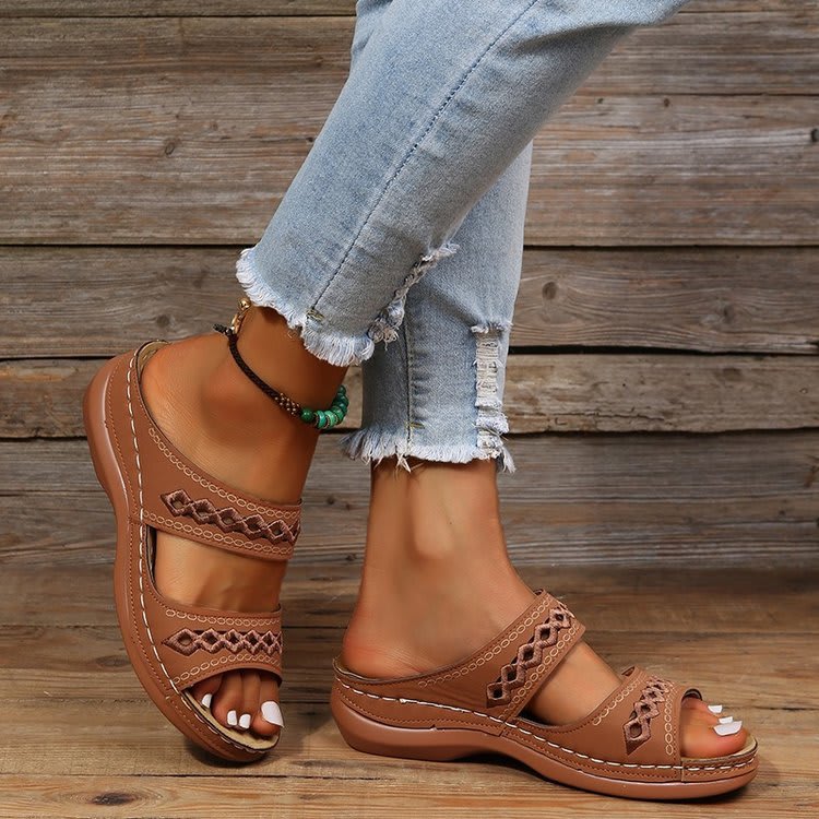 New One-word Slippers For Women Spring New Muffin Platform Slippers view 14