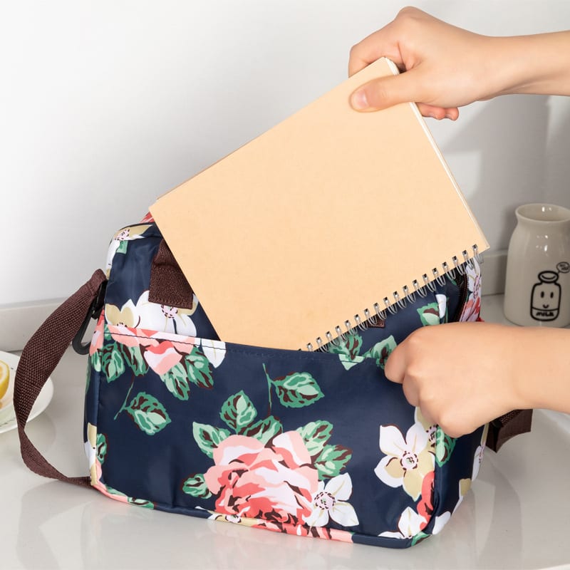 Oxford Cloth Insulation Portable Lunch Bag Outdoor view 13