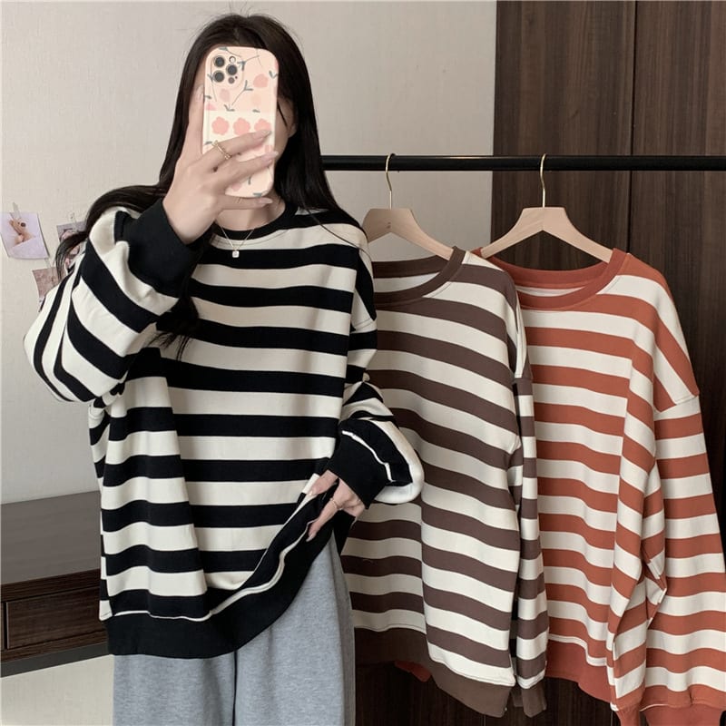 Retro Printed Crew Neck Sweatshirt Women view 12