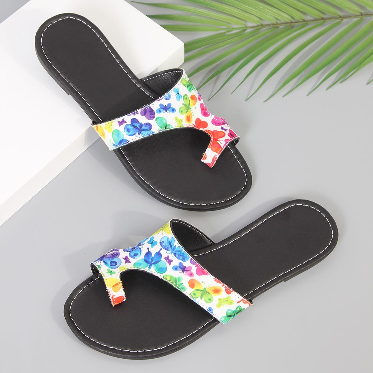 Plus Size Printed Ethnic Style Casual Toe Covering Flip-flops view 36