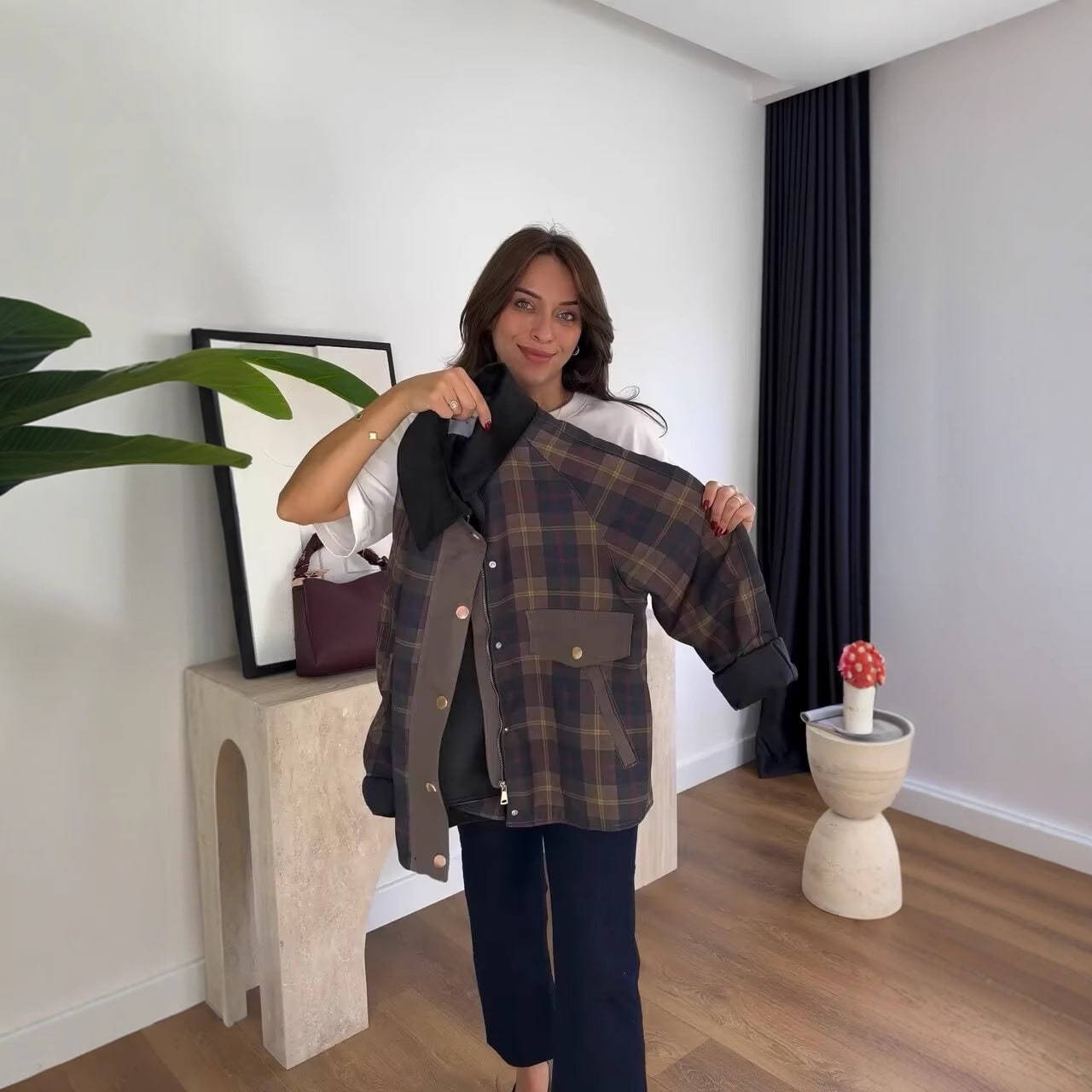 Fashion Casual All-matchloose Coat Women view 3